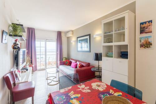 Apartment In Front Of The Beach