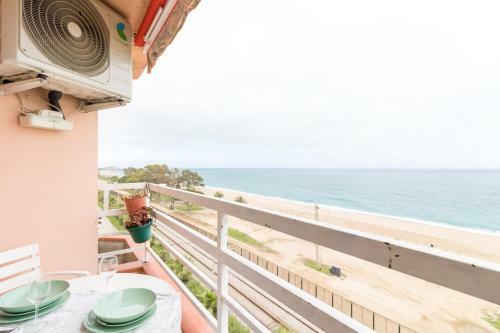Apartment In Front Of The Beach