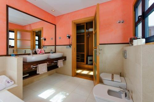 Immaculate 3-bed Villa In Playa Blanca