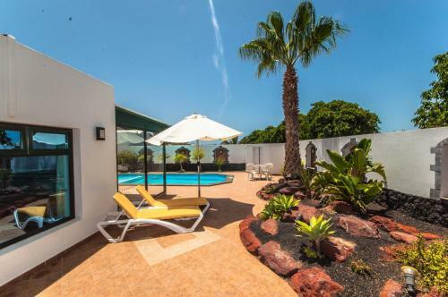 Villa Los Arcos - Lh160 By Villas Now Ltd