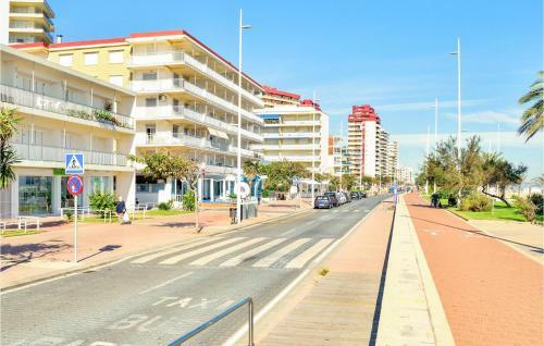 Stunning Apartment In Grao de Gandia W/ 2 Bedrooms