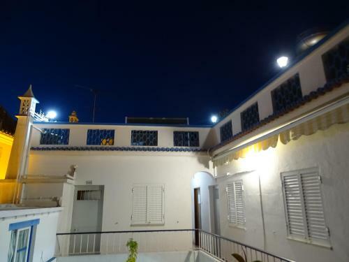 Hostal Lagoas