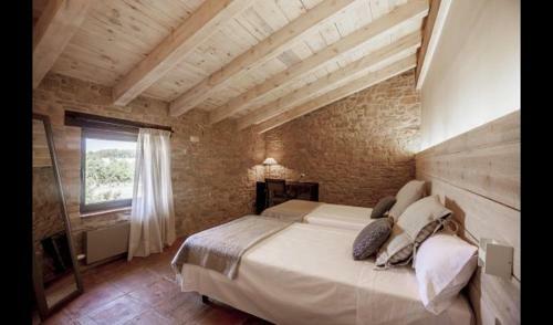 Sant Bartomeu Del Grau Villa Sleeps 7 With Pool
