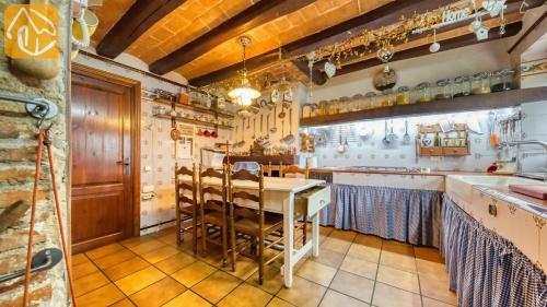 Sant Genis de Palafolls Villa Sleeps 10 Pool Wifi