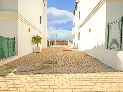 Spacious Apartment In San Roque With Swimming Pool