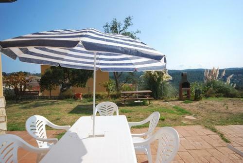 Villa In Santa Ceclina Sleeps 6 Includes Swimming Pool 4