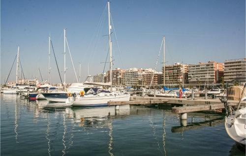 Nice Apartment In Santa Pola With 3 Bedrooms