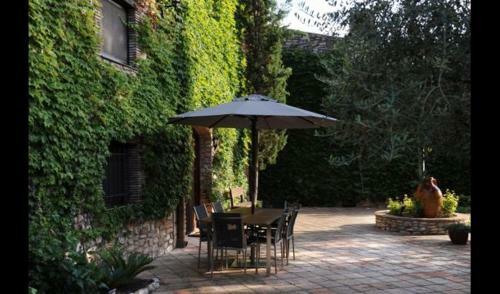 Santa Oliva Villa Sleeps 16 With Pool And Air Con