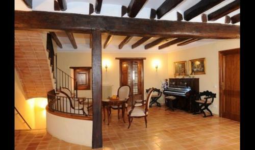 Santa Oliva Villa Sleeps 16 With Pool And Air Con
