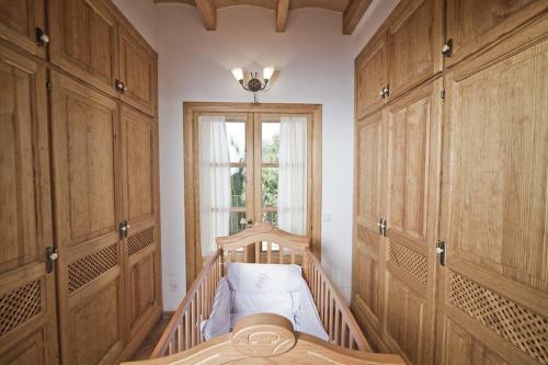 Selva Villa Sleeps 8 With Pool Air Con And Wifi