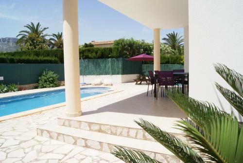 Setla Villa Sleeps 6 With Pool Air Con And Wifi