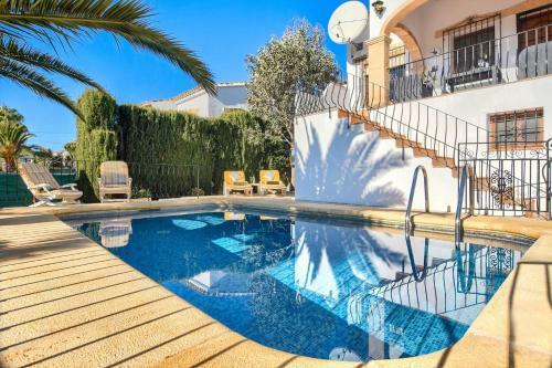 Senija Villa Sleeps 4 With Pool Air Con And Wifi