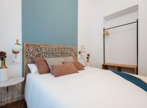 Lola de Triana Apartments