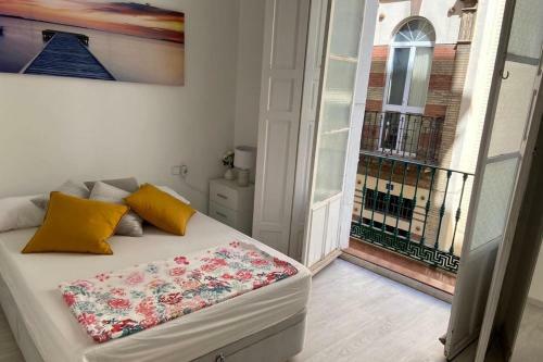 Apartment In The Postigo Next To The Cathedral