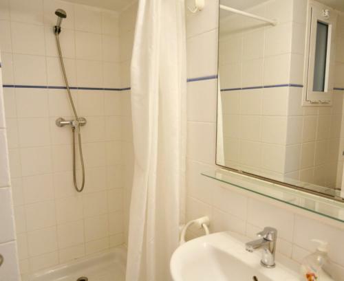 Apartamento Vinyet Tranquility Steps From The Beach And Pool