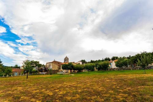 Apartamento O Yunque Casa Ferrador Ribeira Sacra