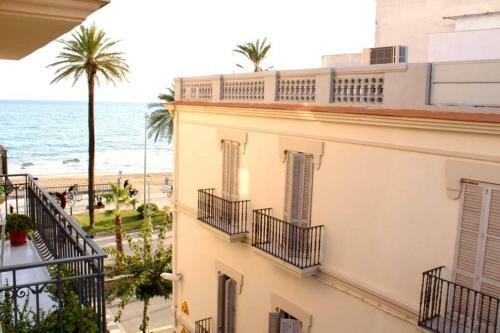 Apartamento White Penthouse - �tico Para 2 Centro de Sitges