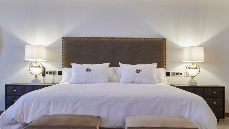 Ansares Hotel