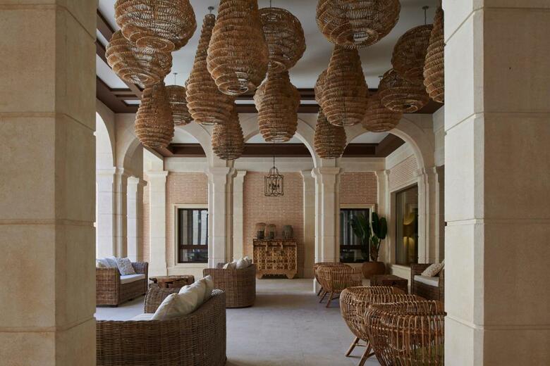Ansares Hotel