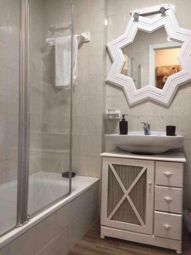 Apartamento F2 Urb Las Ca�as I