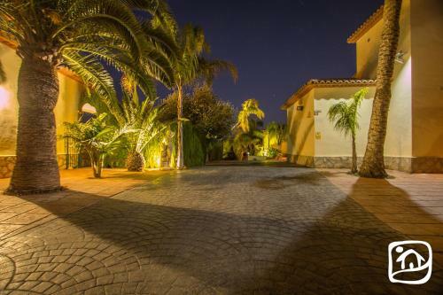 Abahana Villas Maria Angeles