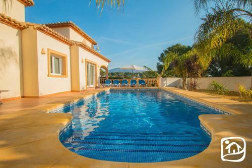 Abahana Villas Maria Angeles