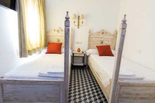 Hotel Hostal La Plaza Tolox