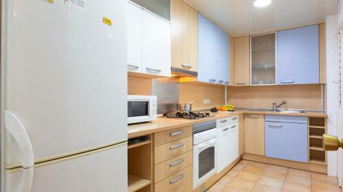 Apartamento Tordera Villa Sleeps 8 With Pool And Wifi