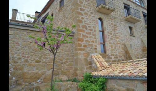 Tiurana Villa Sleeps 20 With Pool And Air Con