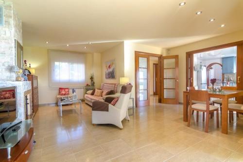 Sant Eloi Villa Sleeps 8 Pool Wifi