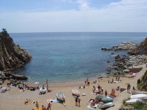 Lets Holidays Apartment Commercial Area