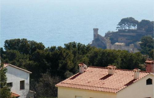 Three-bedroom Holiday Home In Tossa de Mar