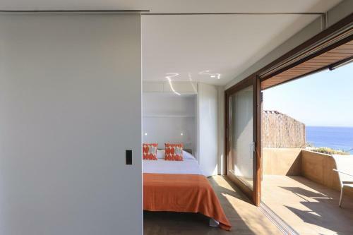 Lets Holidays Modern Sea Views Apartment