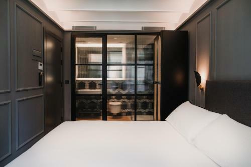 Hostal Reina 107 Beach Boutique