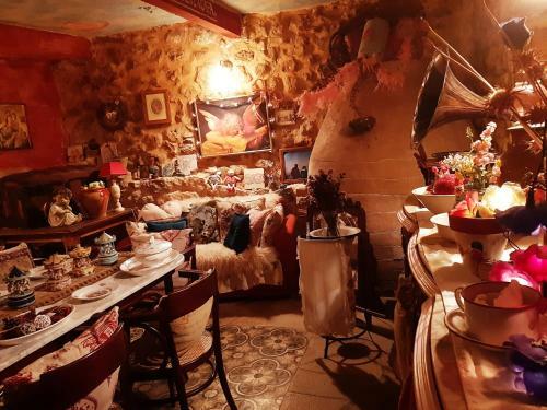 Hostal La Quinta de Malu Romantic Hotel In Cuenca