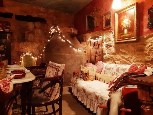 Hostal Room For Rent In Rural House