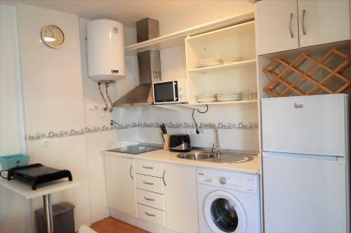 Ground Floor Apartment, Private Patio, East Facing