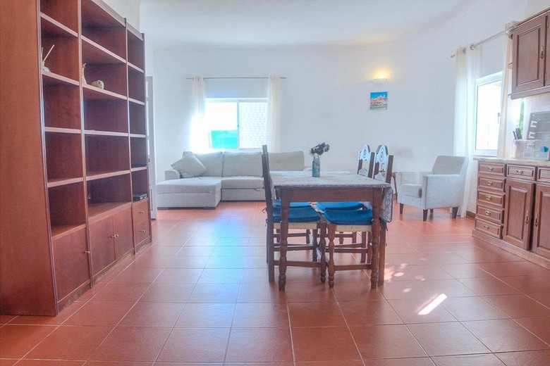 Mccaigs Holiday Apartments