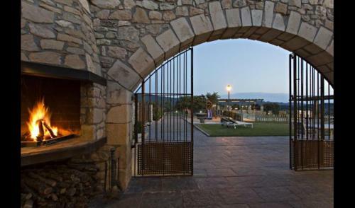 Villa In El Vilosell Sleeps 6 With Pool And Air Con