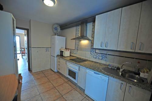 Atlanterra Primera L�nea 4 Rooms 2 Parking
