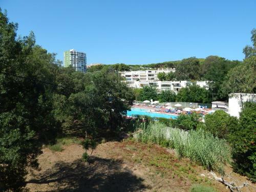 Girorooms Apartament Montserrat 1 6 Amb Parking