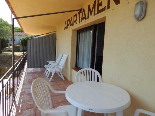 Apart Planta Baixa Amb Parking Montserrat III