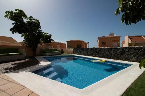 Moon Villa Los Gigantes