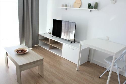 Superb Seaview Apartment In Playa de Las Americas