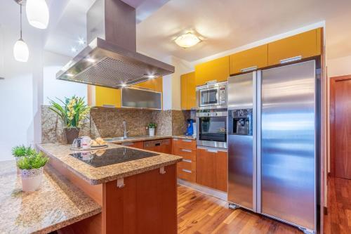 Apart-rent Duplex Port Grec 5�