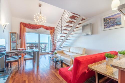 Apart-rent Duplex Port Grec 5�
