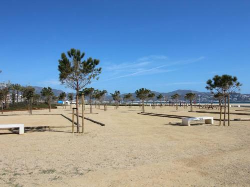 Apartment With Sea View, Walking Distance To The Beach