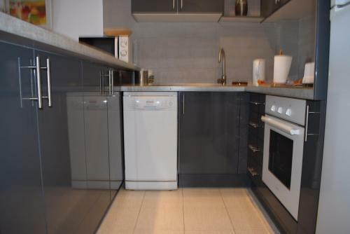 Apartamento Amplia Terraza Vistas Marina Ref 248