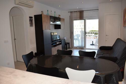 Apartamento Amplia Terraza Vistas Marina Ref 248
