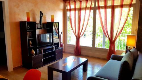 Leroy Apartment